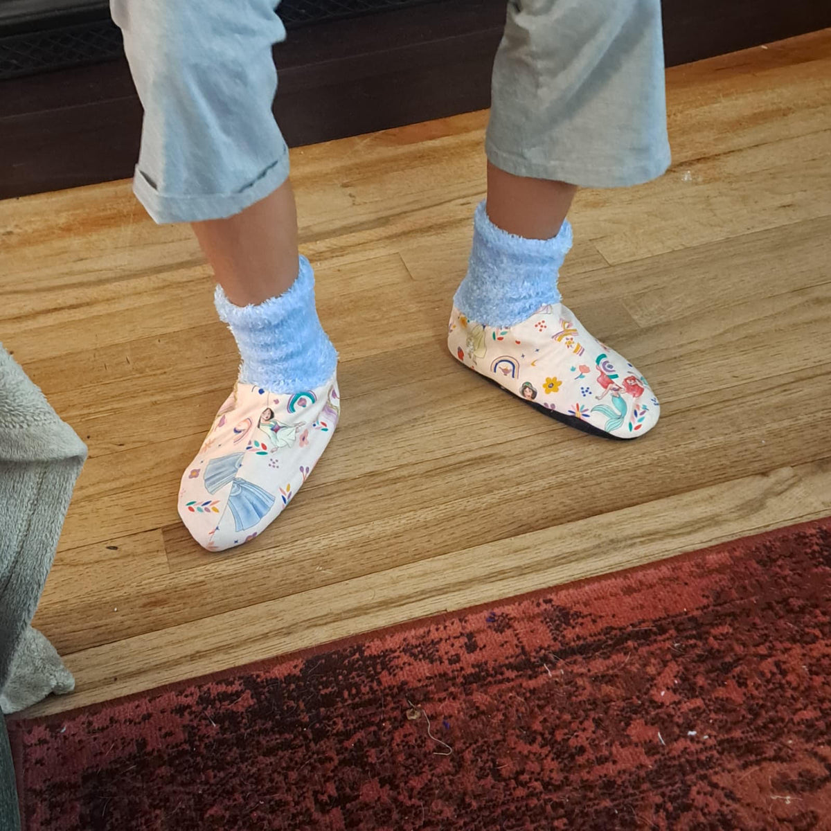 Fuzzy Slipper Socks Kit