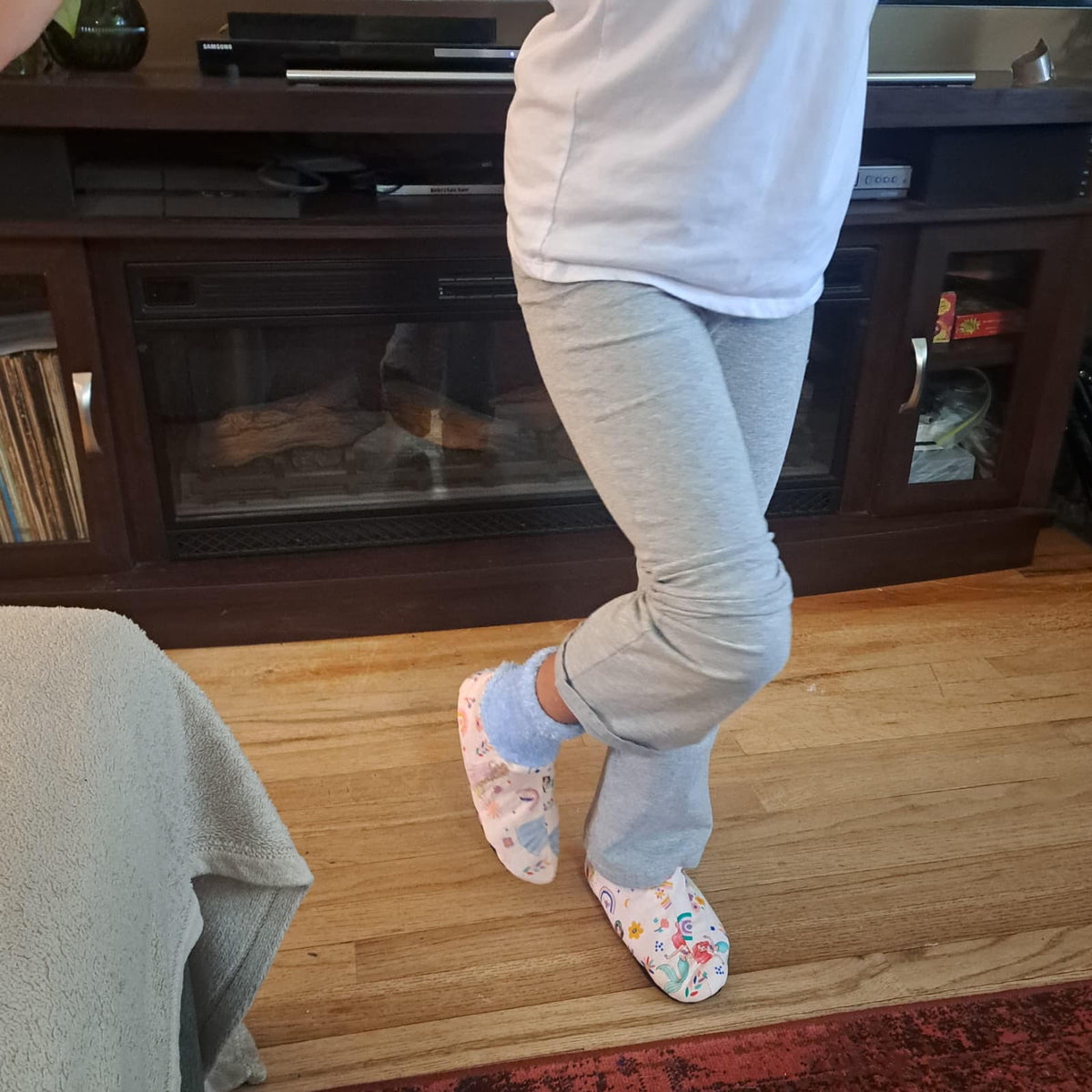 Fuzzy Slipper Socks Kit